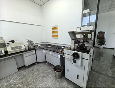 Laboratorium vid Wuhufabriken · Testutrustning